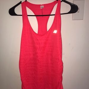 New balance workout top